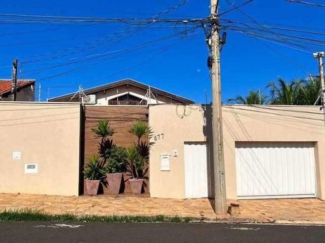 Casa com 3 quartos à venda na Rua Doutor Aldo Lupo, 677, Vila Harmonia, Araraquara, 247 m2 por R$ 800.000