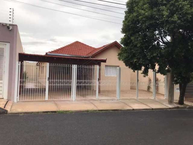 Casa com 3 quartos à venda na Avenida José Bonifácio, 1377, Centro, Araraquara, 136 m2 por R$ 440.000