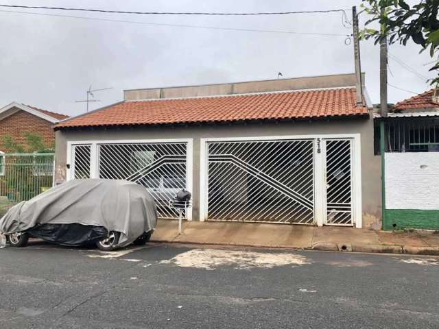 Casa com 3 quartos à venda na Avenida Bartholomeu Micelli, 518, Jardim Vitória, Araraquara, 222 m2 por R$ 350.000