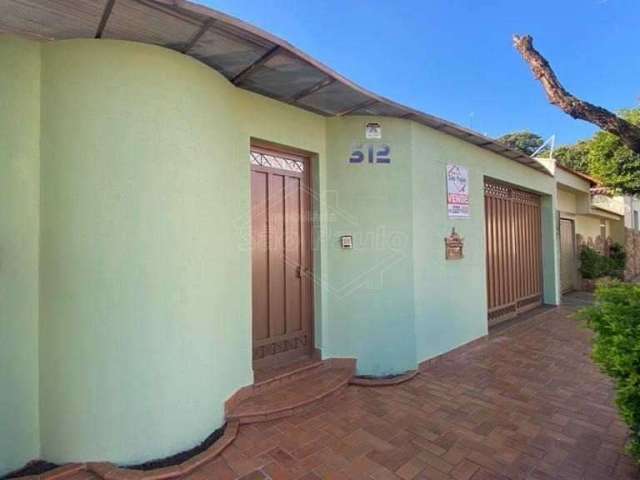 Casa com 3 quartos à venda na Avenida São Geraldo, 312, Centro, Araraquara, 214 m2 por R$ 570.000