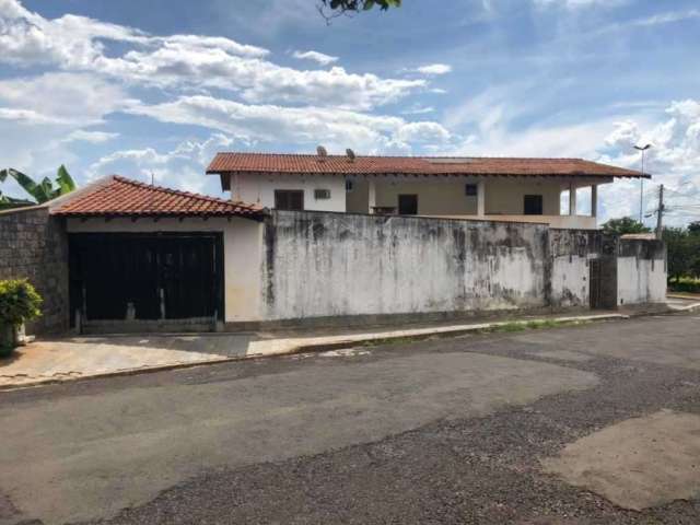 Casa com 3 quartos à venda na Rua Manoel Saavedra, 81, Vila Independência, Araraquara, 349 m2 por R$ 550.000