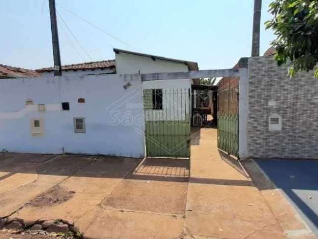 Casa com 2 quartos à venda na Avenida Salvador Martins Bonilha, 222, Jardim das Palmeiras, Araraquara, 48 m2 por R$ 120.000