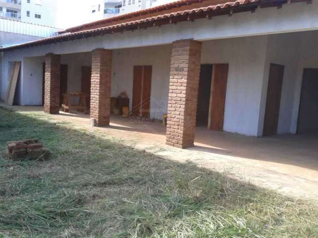 Casa com 2 quartos à venda na Rua Victor Lacorte, 1600, Vila Nossa Senhora do Carmo, Araraquara, 207 m2 por R$ 630.000