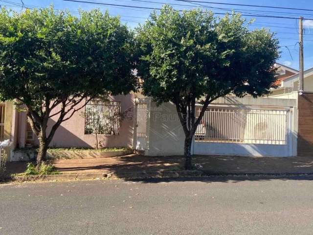 Casa com 3 quartos à venda na Rua José Marques Pinheiro Filho, 380, Vila Harmonia, Araraquara, 224 m2 por R$ 700.000