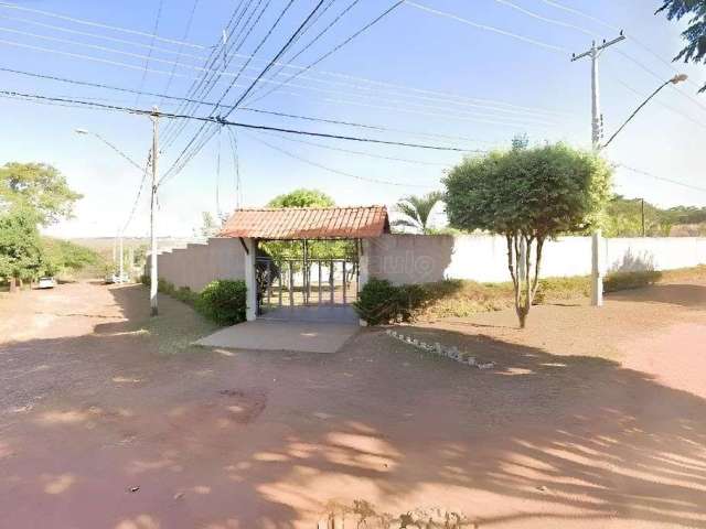 Chácara / sítio com 3 quartos à venda na Rua Giovanni Léo, 351, Chácara Flora Araraquara, Araraquara, 240 m2 por R$ 800.000