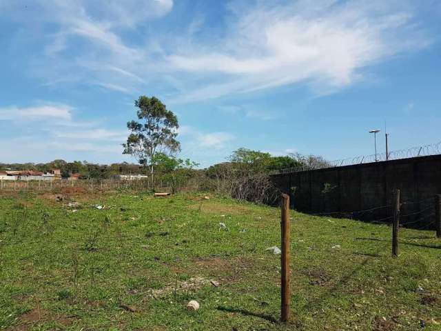 Terreno à venda na Avenida Três, Vila Nossa Senhora Aparecida, Araraquara por R$ 370.000