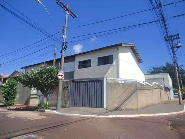 Casa com 2 quartos à venda na Avenida Daher Azzem, 463, Vila Standard, Araraquara, 100 m2 por R$ 280.000