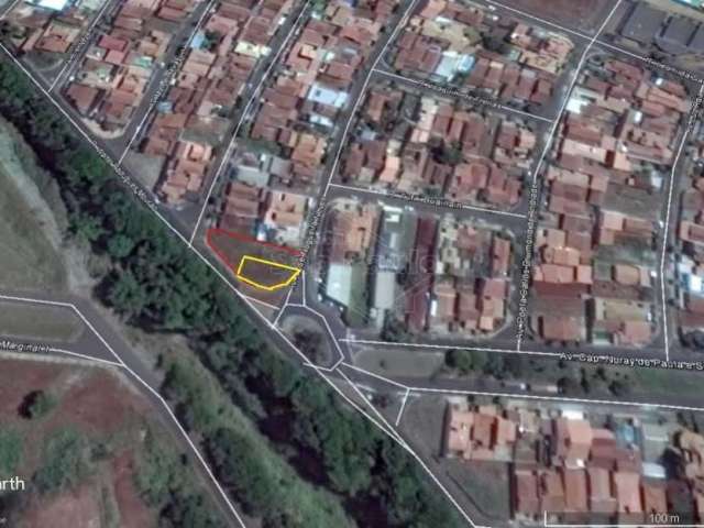 Terreno à venda na Avenida José Nogueira Neves, Vila Melhado, Araraquara por R$ 200.000