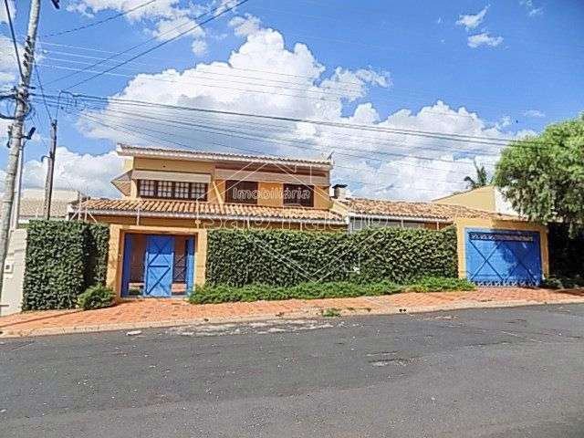 Casa com 4 quartos à venda na Rua José Marques Pinheiro Filho, 1124, Vila Harmonia, Araraquara, 431 m2 por R$ 980.000