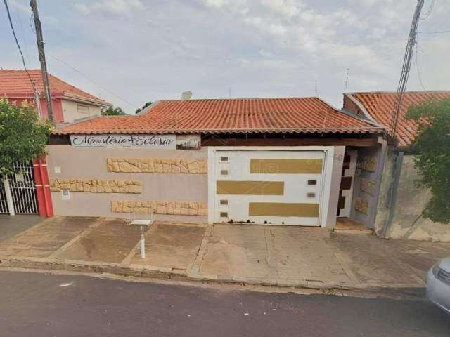 Casa com 2 quartos à venda na Avenida Santa Adélia, 60, Jardim América (Vila Xavier), Araraquara, 202 m2 por R$ 420.000