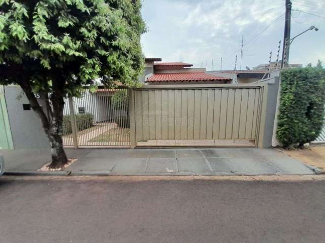 Casa com 3 quartos à venda na Rua Diógenes Muniz Barreto, 345, Centro, Araraquara, 194 m2 por R$ 650.000