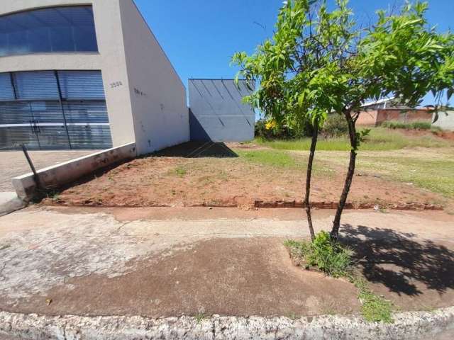 Terreno comercial para alugar na Rua Maurício Galli, Jardim Roberto Selmi Dei, Araraquara por R$ 1.000