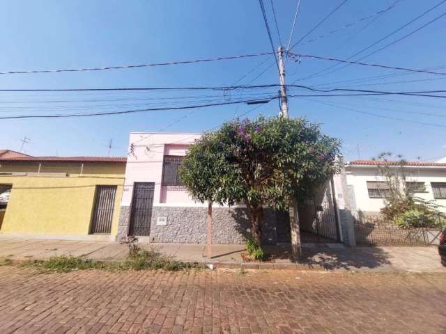 Casa com 3 quartos à venda na Rua Bento de Barros, 472, Vila Xavier (Vila Xavier), Araraquara, 139 m2 por R$ 280.000