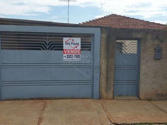 Casa com 2 quartos à venda na Rua Candido Moraes Rocha, 210, Centro, Américo Brasiliense, 131 m2 por R$ 290.000