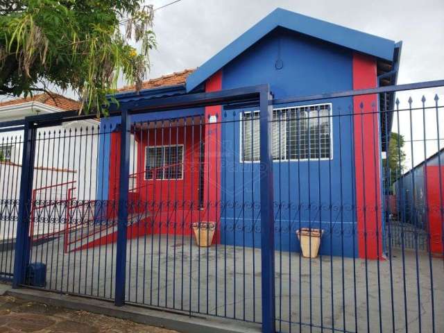 Casa com 4 quartos à venda na Avenida Bandeirantes, 867, Centro, Araraquara, 130 m2 por R$ 540.000