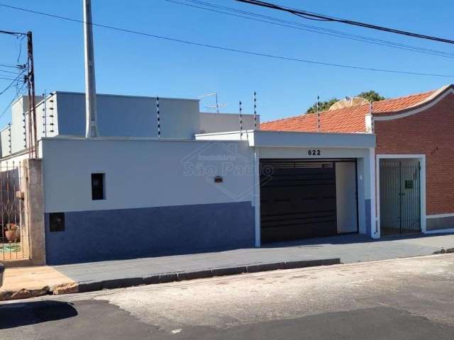 Casa com 2 quartos à venda na Rua Humaitá, 622, Centro, Araraquara, 121 m2 por R$ 357.000