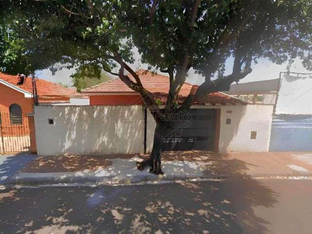 Casa com 3 quartos à venda na Rua Tenente Joaquim Nunes Cabral, 3047, Vila Santana, Araraquara, 220 m2 por R$ 450.000