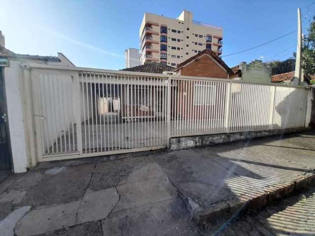 Casa comercial com 6 salas para alugar na Avenida São Geraldo, 748, Centro, Araraquara, 214 m2 por R$ 3.000