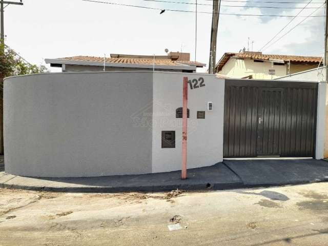 Casa com 3 quartos à venda na Rua José Antonio Jardim de Freitas, 122, Vila Harmonia, Araraquara, 110 m2 por R$ 460.000