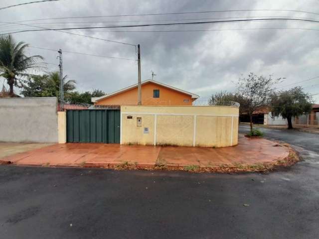 Casa comercial com 5 salas para alugar na Rua Luiz Luccas, 08, Jardim Tinen, Araraquara, 249 m2 por R$ 3.000