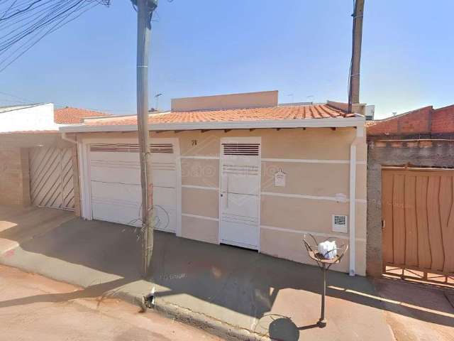 Casa com 2 quartos à venda na Avenida Candido Santos, 71, Jardim Indaiá, Araraquara, 54 m2 por R$ 300.000