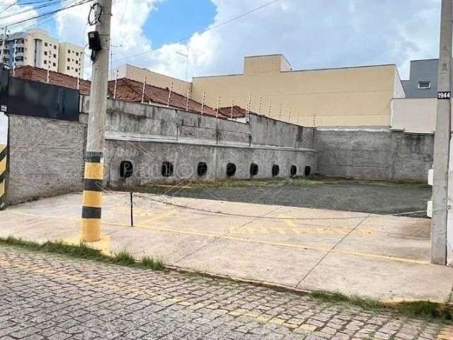 Terreno comercial para alugar na Rua Humaitá, 1944, Centro, Araraquara, 280 m2 por R$ 1.750