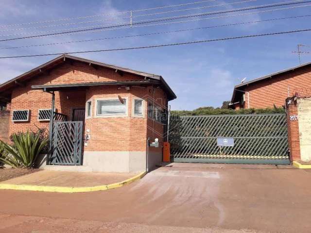 Casa em condomínio fechado com 3 quartos para alugar na Avenida Marginal Bento Ferreira Luiz, 814, Jardim Zavanella, Araraquara, 164 m2 por R$ 2.000