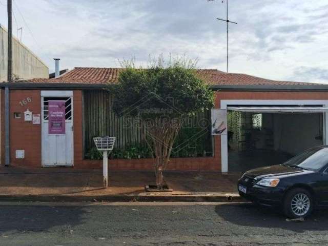 Casa com 3 quartos à venda na Rua Amabile Mariane Furlan, 168, Jardim São José, Américo Brasiliense, 131 m2 por R$ 480.000