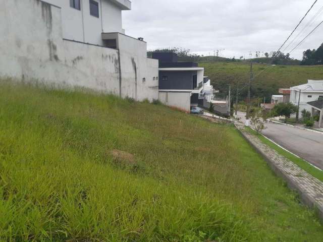 Terreno de 349,33m² no condomínio residencial mantiqueira