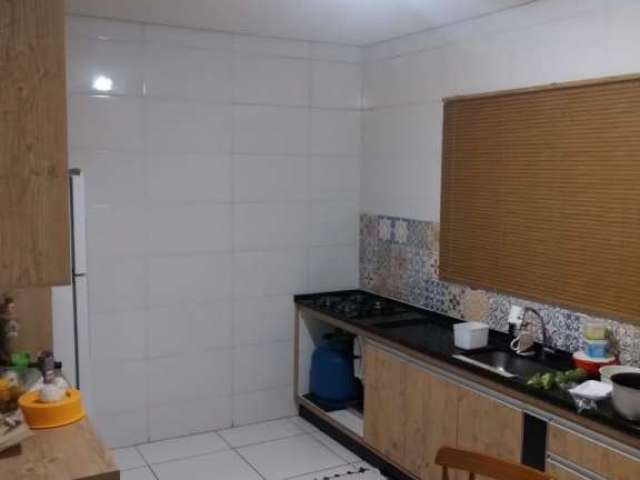 Residencial Novo Mundo em Campinas-SP: Casa à venda com 2 quartos, 1 suíte, 1 sala, 2 vagas de garagem e 80m². Aceita permuta!