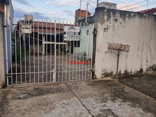 Imperdível! Casa à venda em Campinas-SP, Jardim Ipaussurama! 3 quartos, 1 sala, 2 banheiros, 4 vagas de garagem.