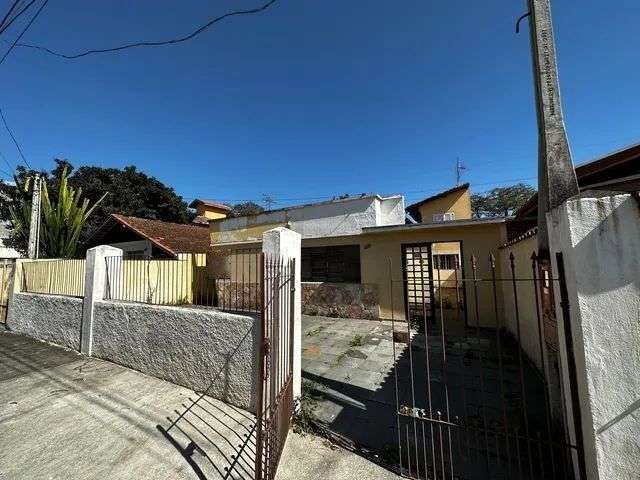 Casa com 4 Dormitórios à venda, 135 m² por R$640.000 - Vila Betânia - São José dos Campos, SP.