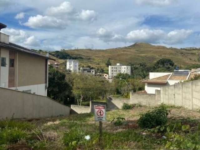 Terreno à venda no bairro Jardim Country Club - Poços de Caldas/MG