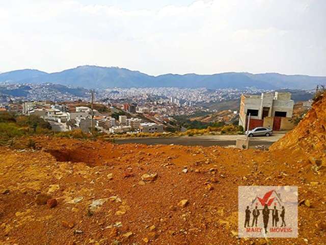 Terreno à venda no bairro Jardim Bandeirantes - Poços de Caldas/MG