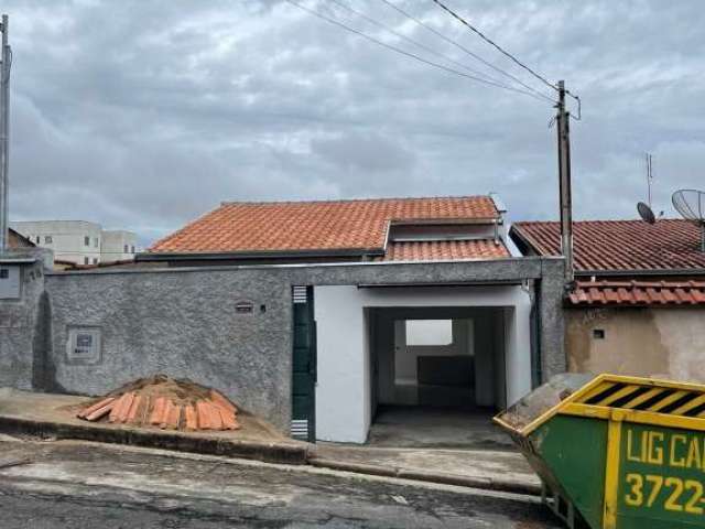 Casa à venda no bairro Jardim Esperança - Poços de Caldas/MG