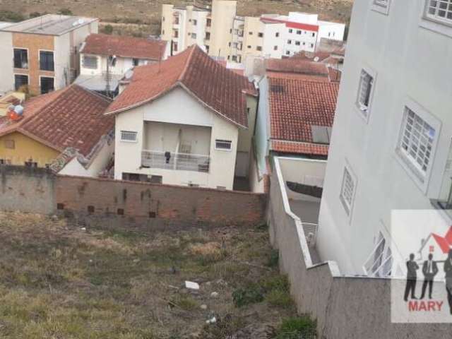 Terreno à venda no bairro Jardim Centenário - Poços de Caldas/MG