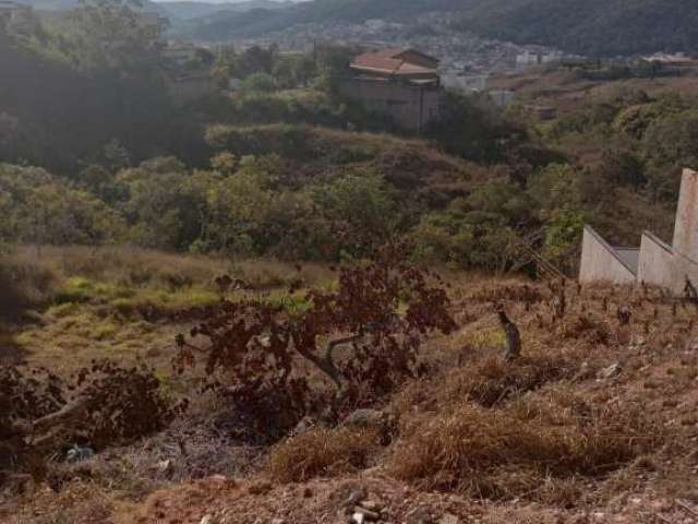 Terreno à venda no bairro Jardins de Florença - Poços de Caldas/MG