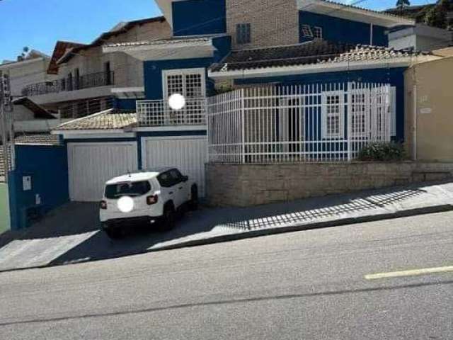 Casa à venda no bairro Parque Vivaldi Leite Ribeiro - Poços de Caldas/MG