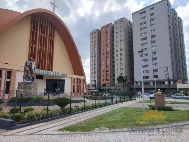 Vendo apartamento com 02 dormitórios em frente à igreja São José &#x2013; Novo Mundo