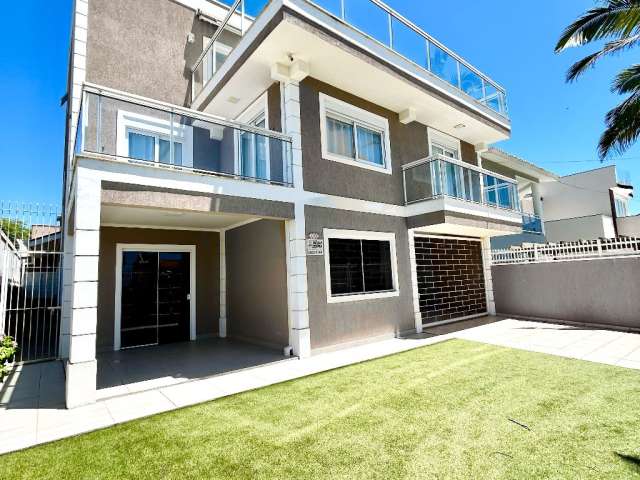 Imóvel em frente ao mar com 5 quartos e piscina