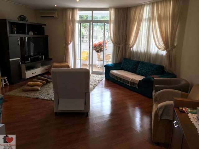 Apartamento com fino acabamento, três suítes, no melhor da vila mascote !