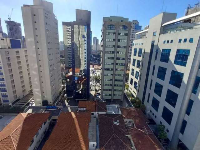 Apartamento em boa localização para reformar