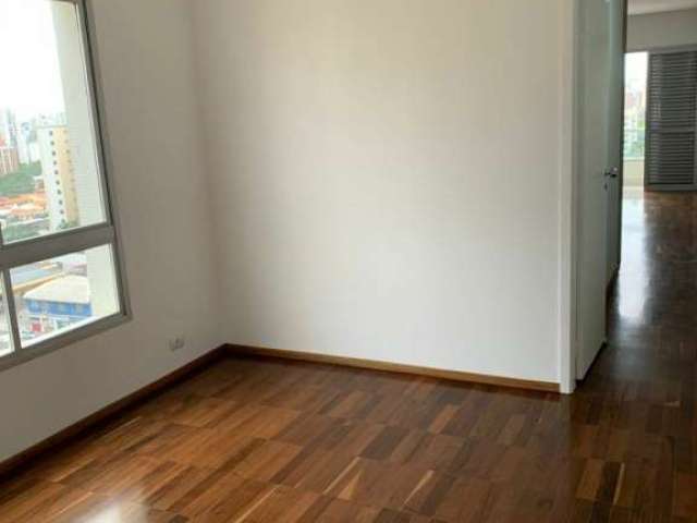 Excelente Apartamento com 3 Dormitórios, 1 Suíte Reformado no Campo Belo à Venda R$ 1.850.000,00