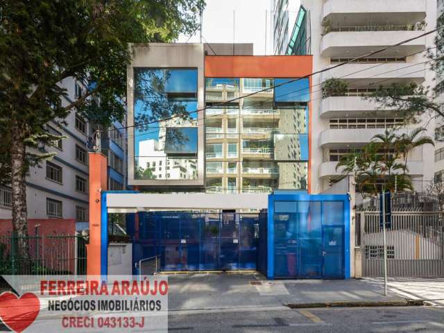 Belo prédio comercial no Jardim Paulista