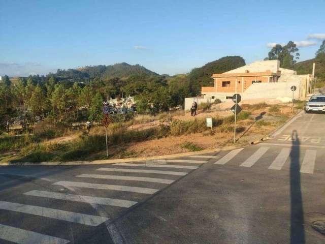 Terreno de 221 m² em condomínio  no Centro, Cajamar SP. Conforto, segurança e preço baixo. Perto de tudo. Ligue e visite já.