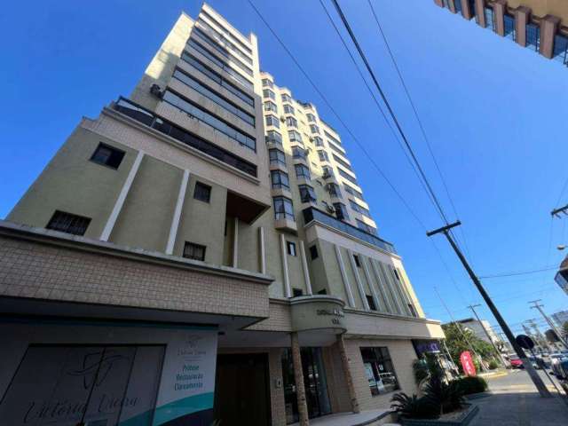 Apartamento 3 Dormitórios à venda no Bairro Centro com 149 m² de área privativa - 1 vaga de garagem