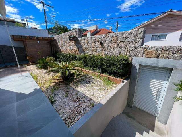 Casa à venda em Florianópolis, Agronômica, com 3 quartos, com 181 m²