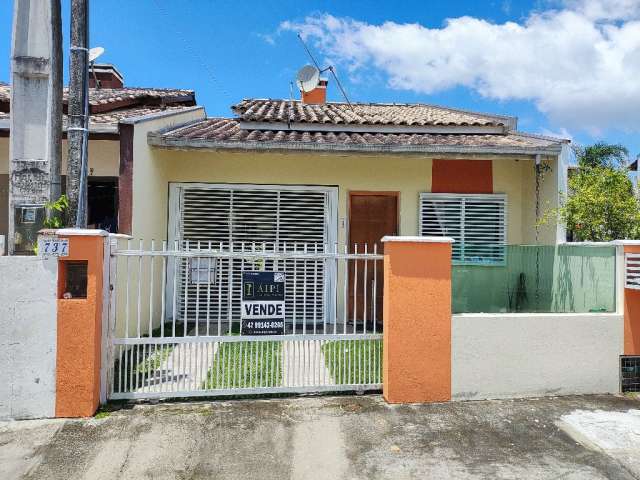 Casa 2 Dormitórios em Balneário Piçarras