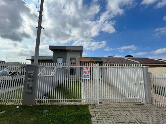 Venha conhecer essa incrível casa residencial disponível para venda no charmoso bairro de Santa Terezinha Fazenda Rio Grande. .  Com um projeto moderno e funcional, essa casa conta com 2 dormitórios, 