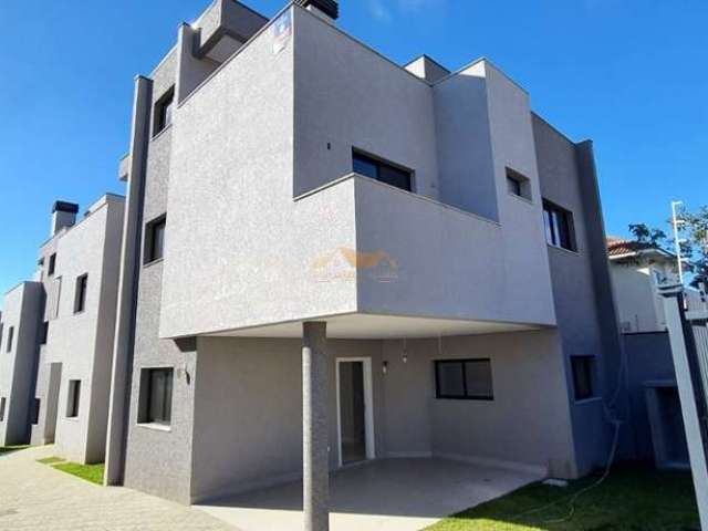 Sobrado de alto padrão em condomínio no São Braz, Curitiba-PR: 3 quartos, 1 suíte, 2 banheiros, 2 vagas, 135,33 m².